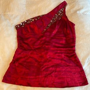 NWT - Bebe One Shoulder with beautiful Studs!